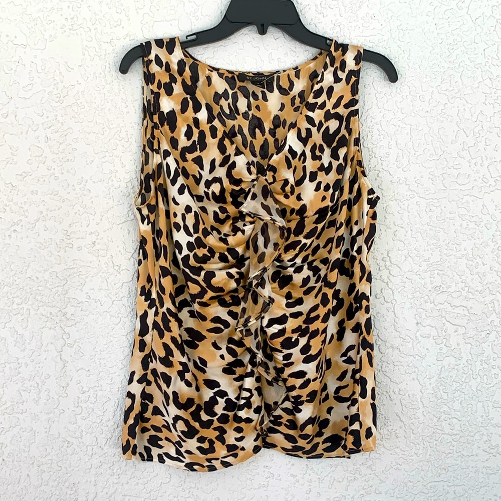 St.John silk blend animal print sleeveless top/blouse with ruffle size 10